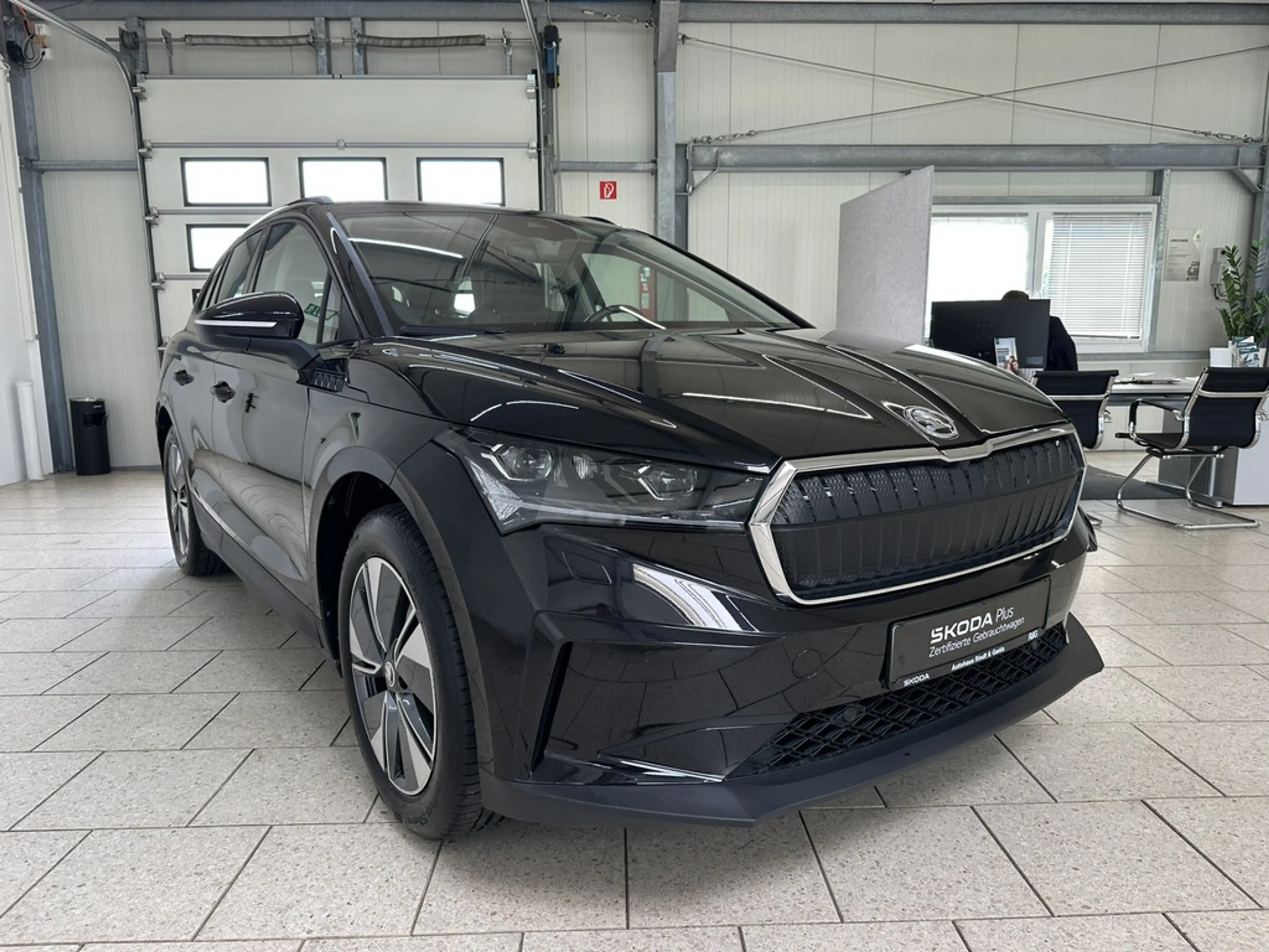 Skoda Enyaq iV 60 Loft PDC SHZ KAMERA NAVI LED — photo 8