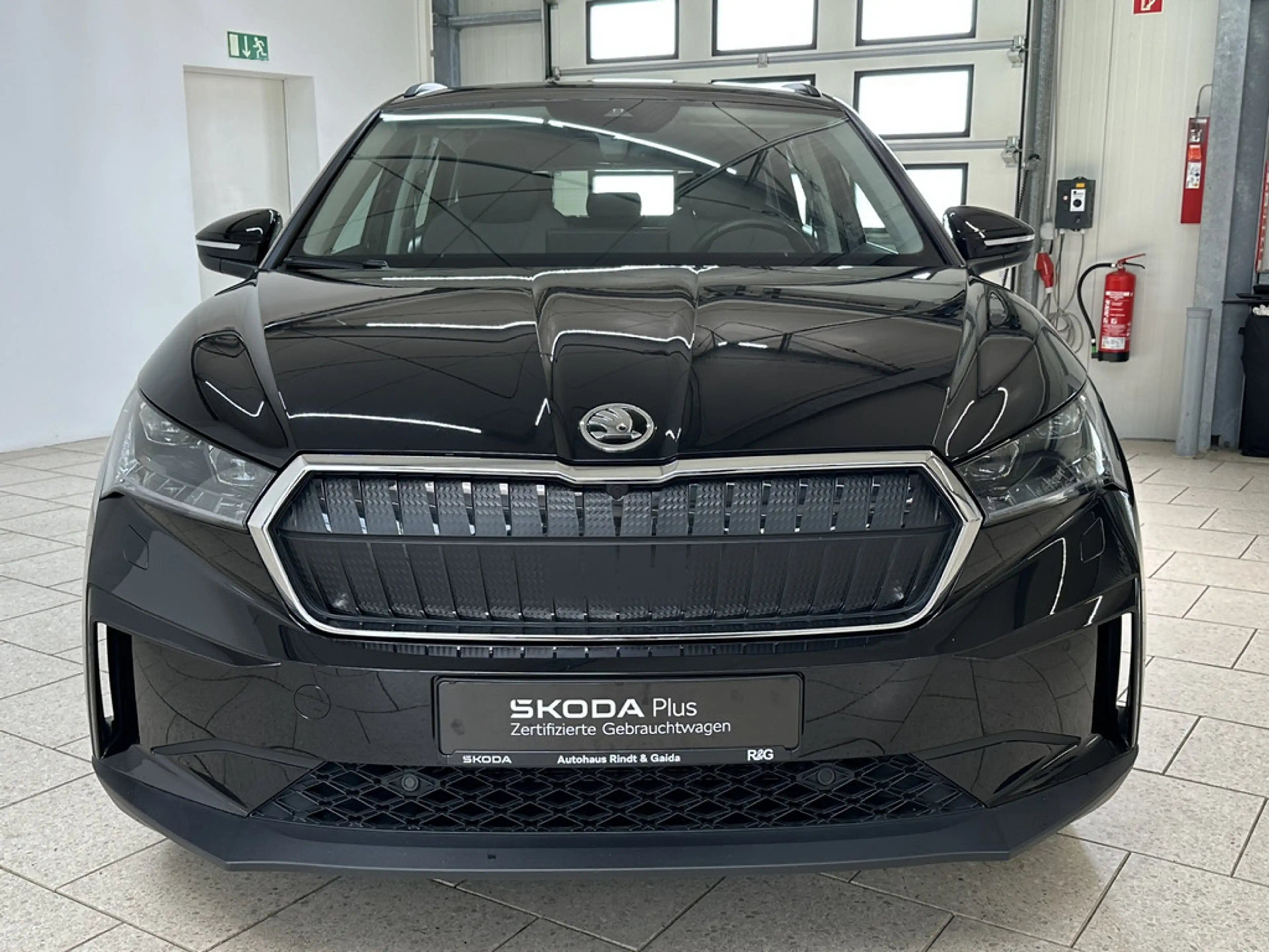 Skoda Enyaq iV 60 Loft PDC SHZ KAMERA NAVI LED — photo 3