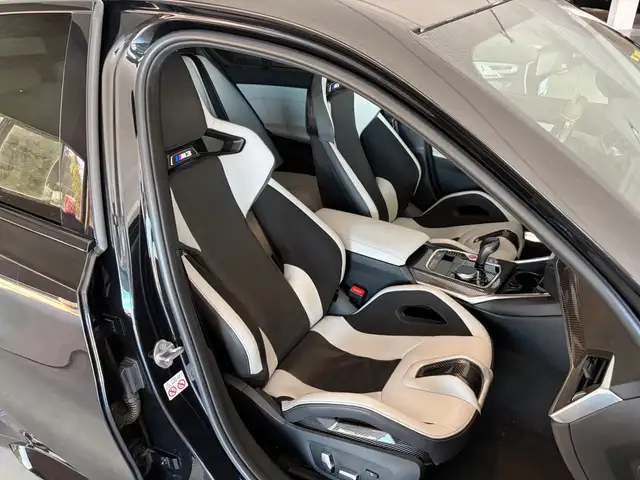 BMW 3 Series view 6