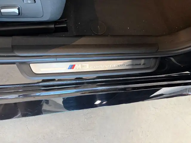 BMW 3 Series view 7