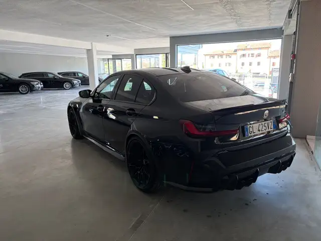 BMW 3 Series view 3
