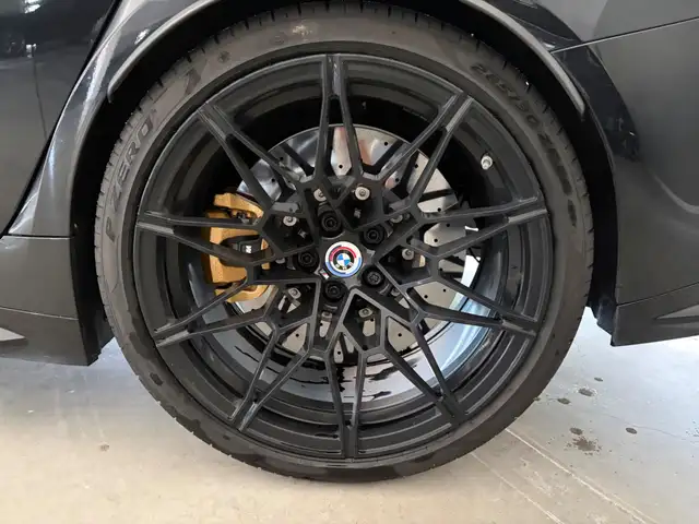 BMW 3 Series view 14