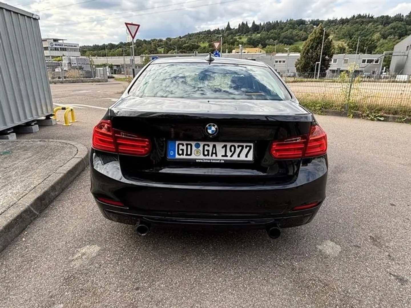 BMW 335 3er 335i Sport Line Schwarz - 2
