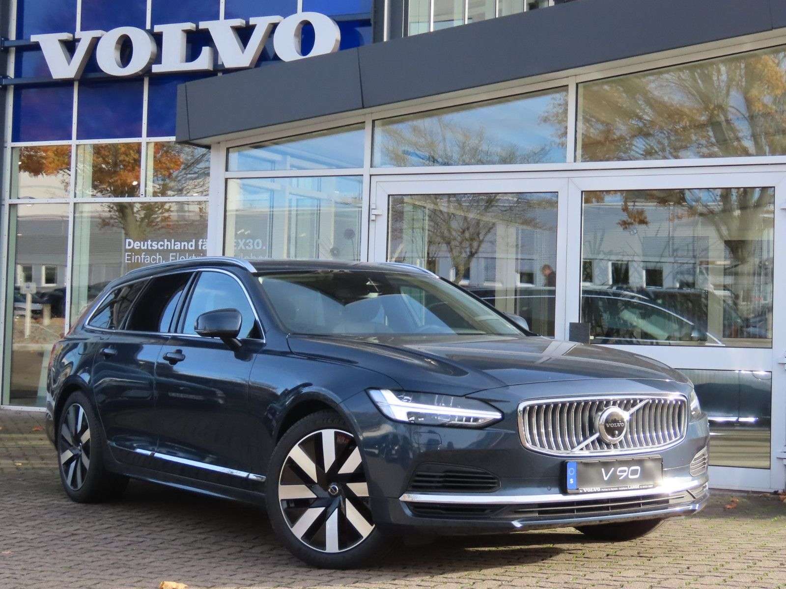 Volvo V90