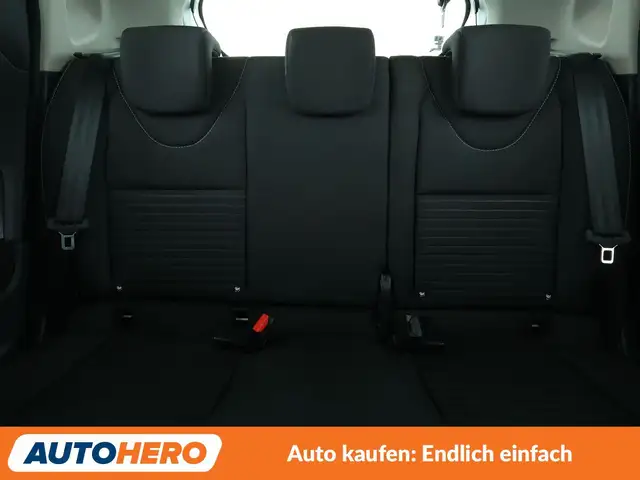 Renault Clio view 15