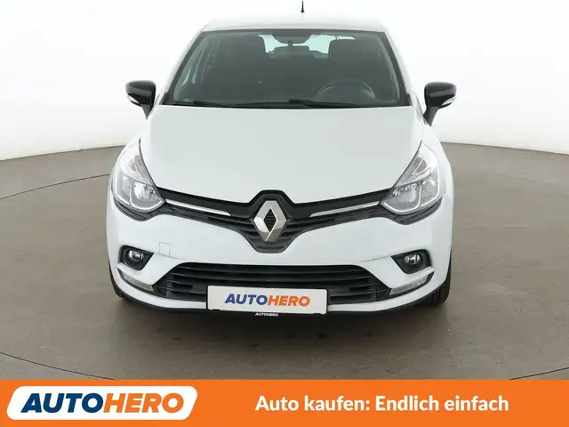 Renault Clio view 9