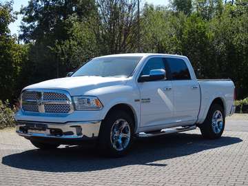 1500 4x4 5.7L V8 HEMI LARAMIE *Crew-Cab*