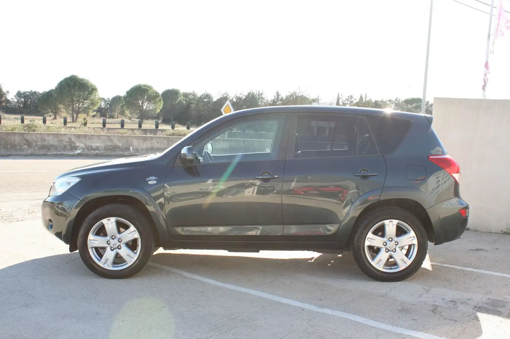 Toyota RAV 4 177 D-4D CLEAN POWER PACK TECHNO Gris - 2