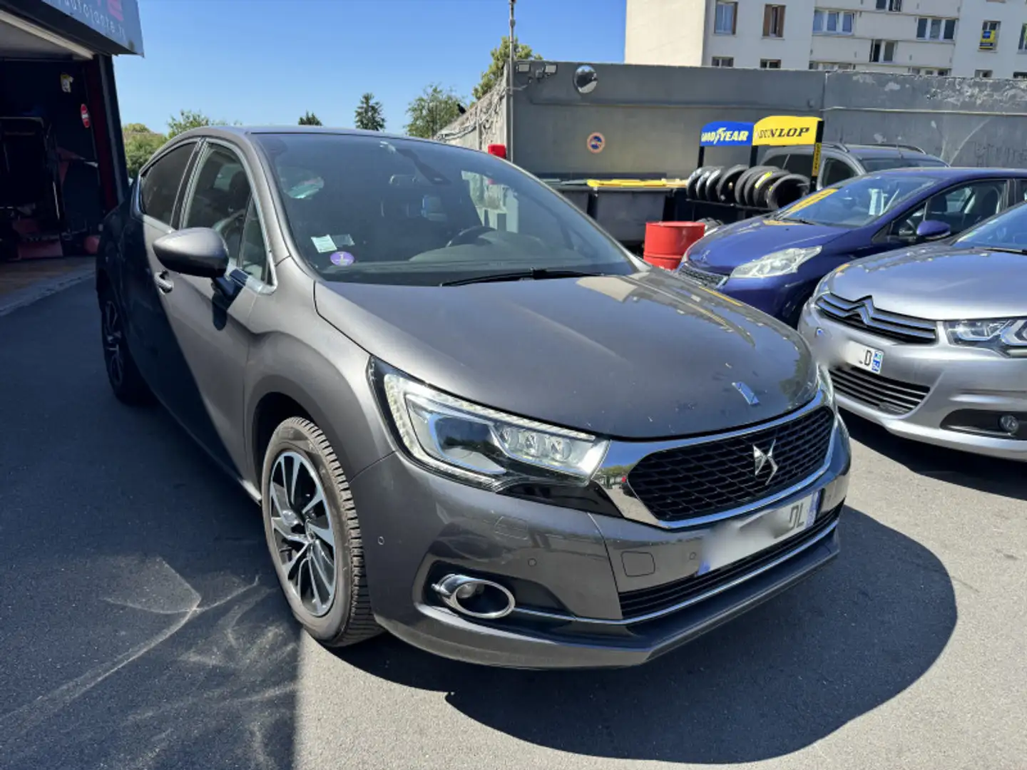 DS Automobiles DS 4 PURETECH 130CH SO CHIC S\u0026S Gris - 2