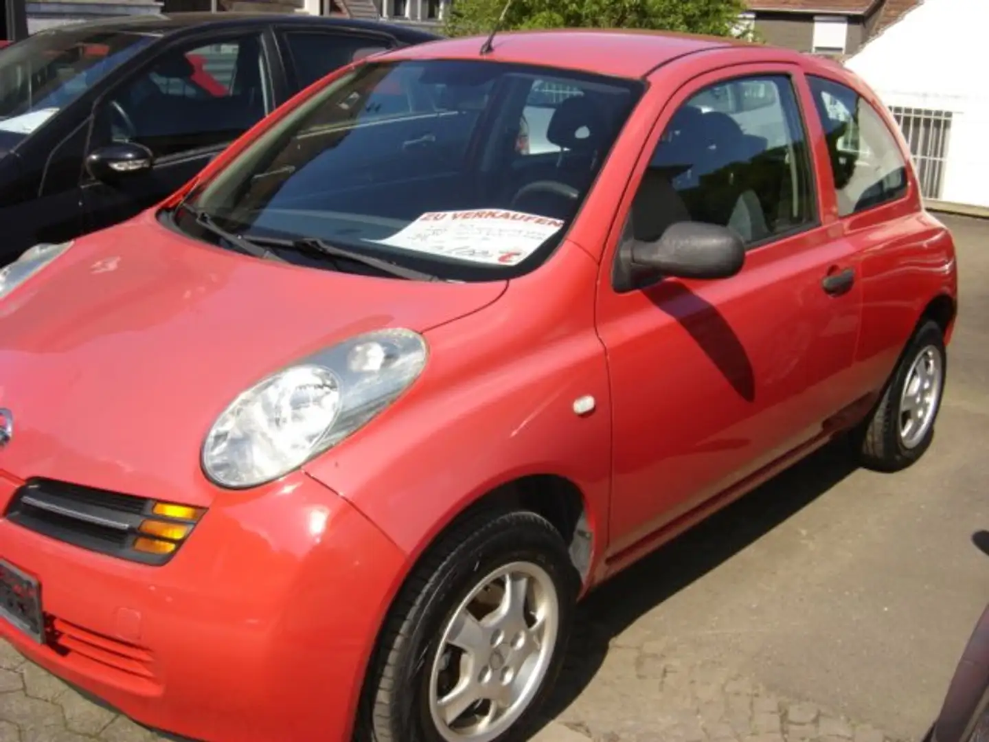 Nissan Micra Rouge - 2