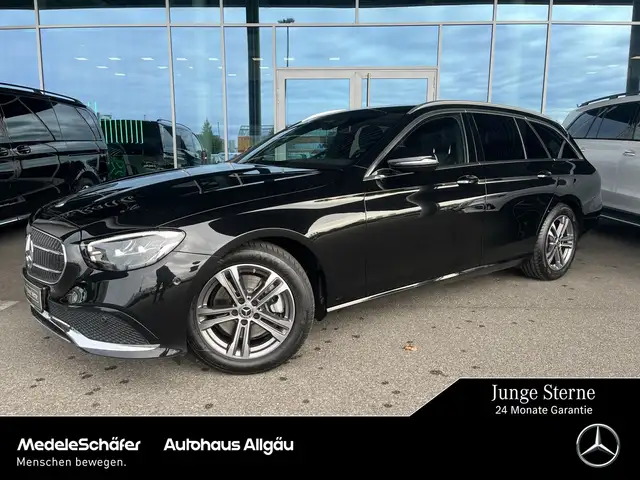 Mercedes-Benz E 200 Avantgarde Kamera Led Elektr.Heckklappe LED/MBUX High End Paket/Widescreen Cockpit/9G TRONIC/Park/Sitzh/Digitales Radio
