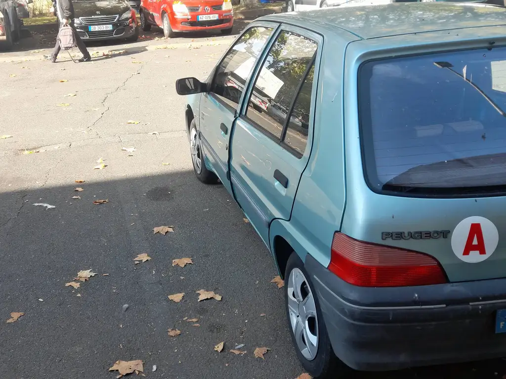 Peugeot 106 1996 из Европы — купить под ключ