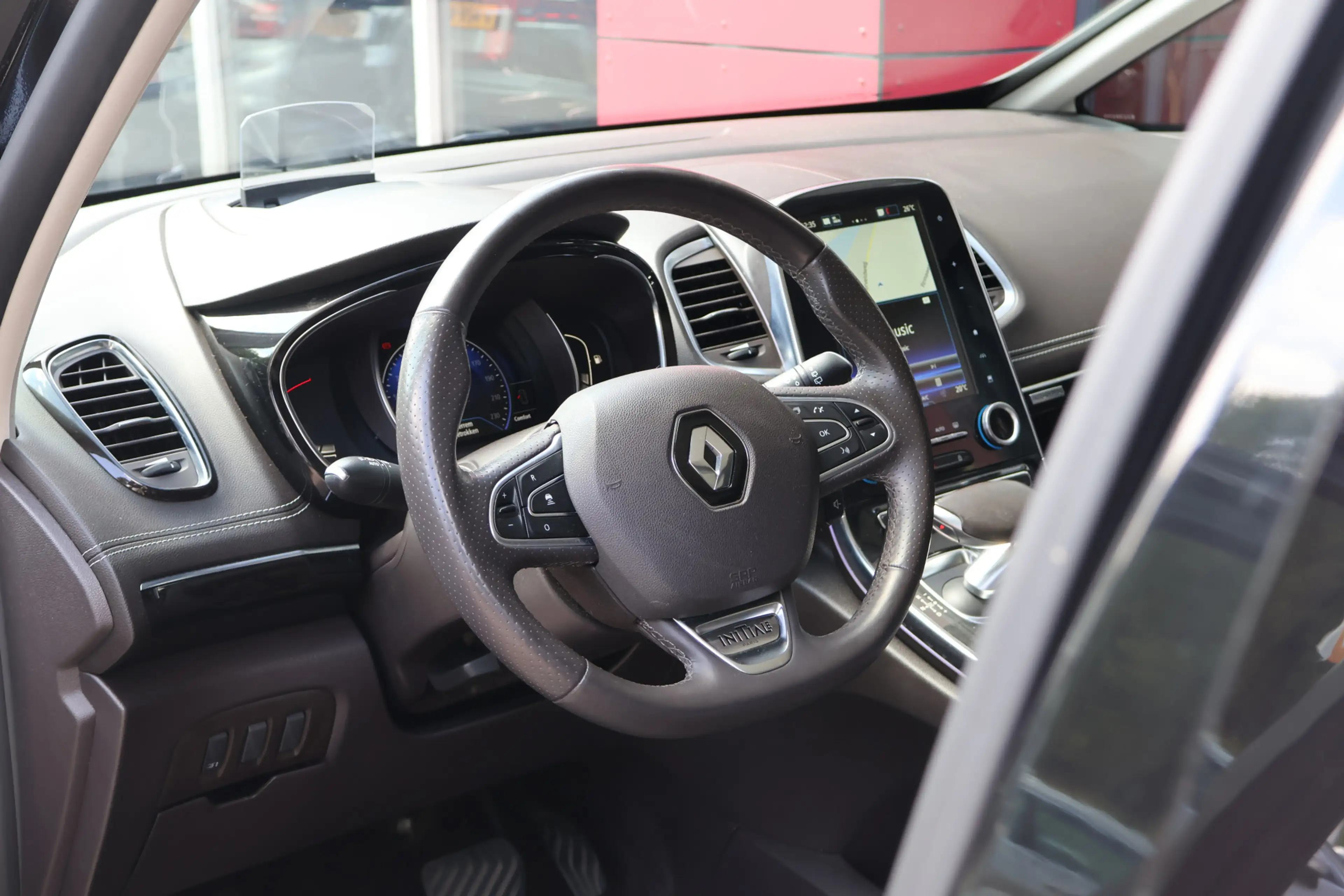 Renault Espace 1.6dCi Initiale Paris 7pers. | 4Control | HUD | AC — photo 6