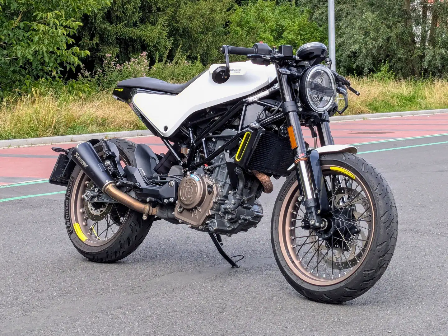 Husqvarna Vitpilen 401 Biały - 1