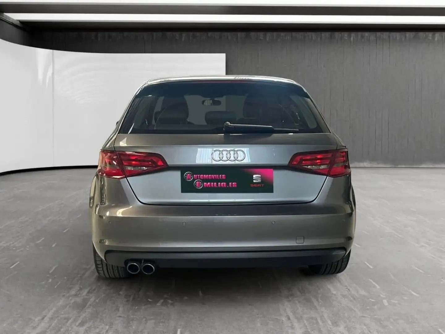 Audi A3 SB 1.4 TFSI COD ultra Attracted S-T 150 Gris - 2
