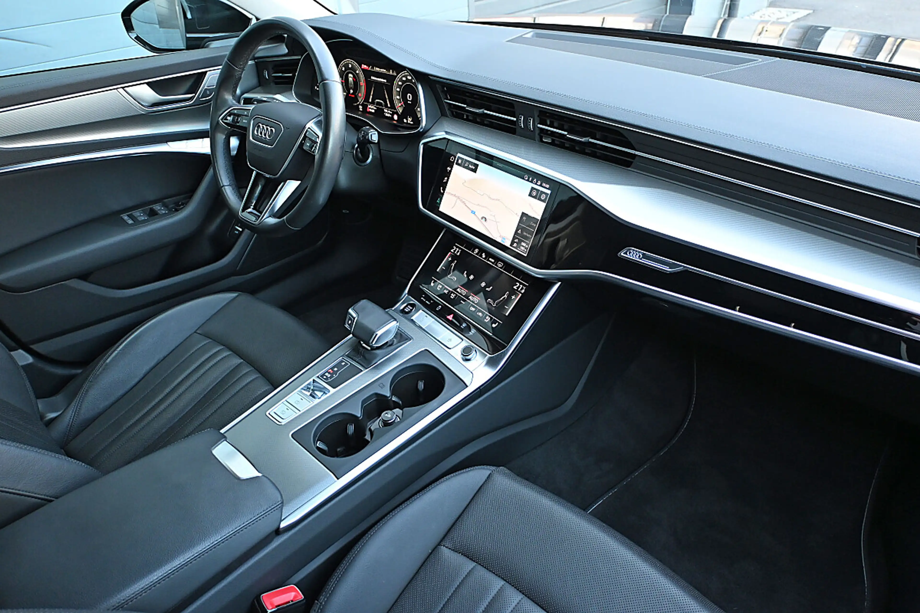 Audi A6 Avant 35 TDI design S-tronic NP €82k ACC, Matri... — photo 4