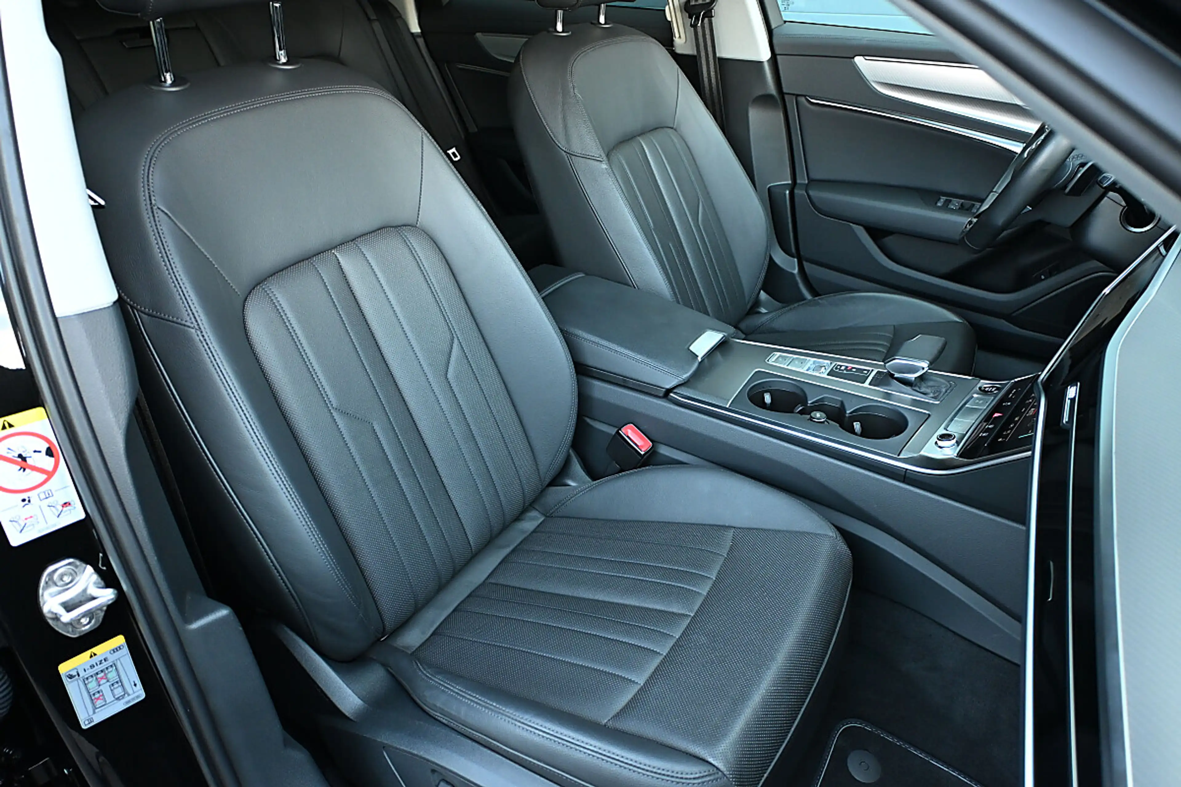 Audi A6 Avant 35 TDI design S-tronic NP €82k ACC, Matri... — photo 8