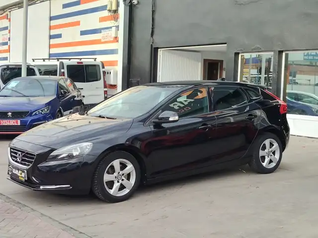Volvo V40 D2 Kinetic Aut. 115