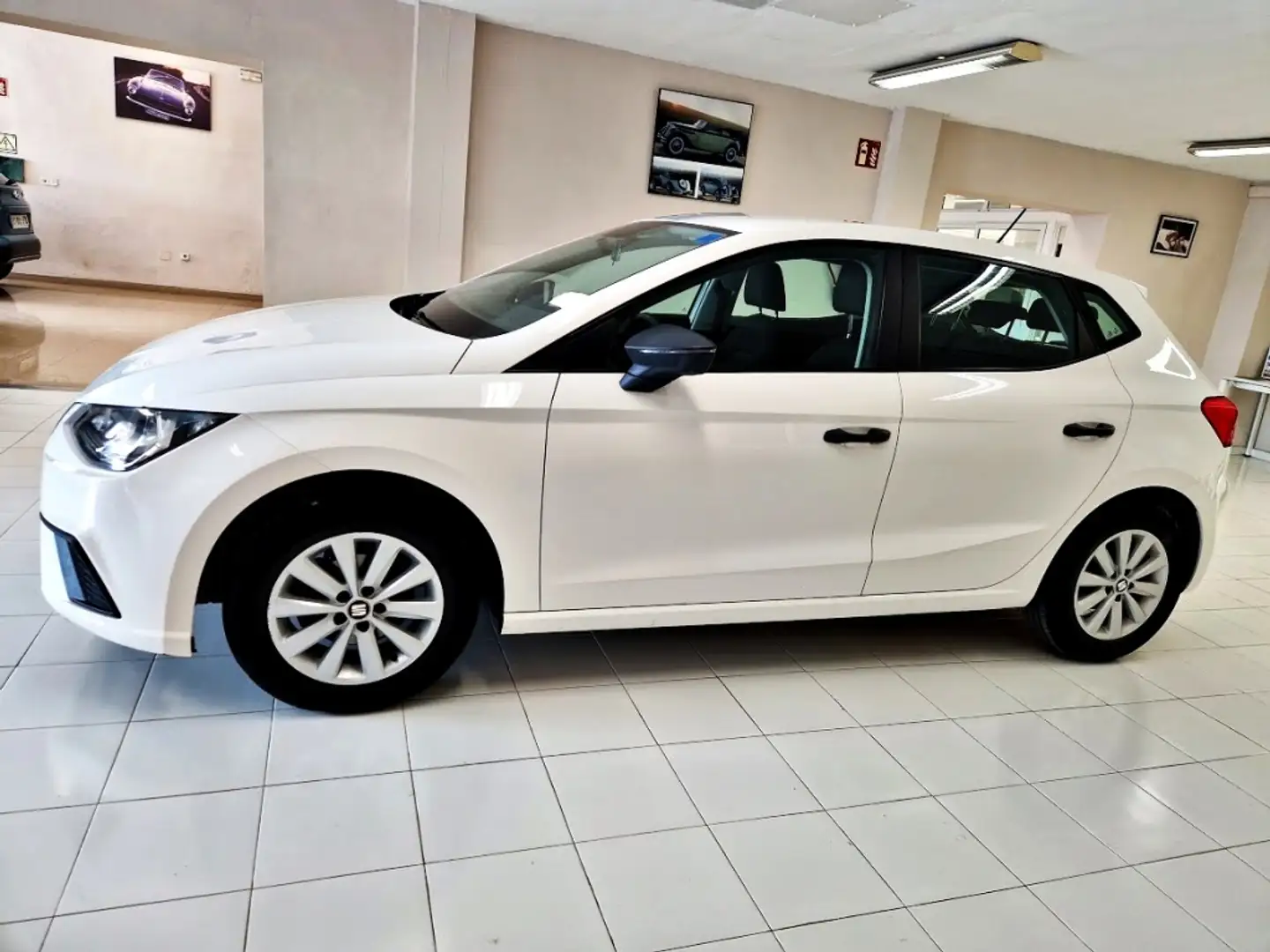 SEAT Ibiza 1.0 TSI S&S Reference 95 Blanco - 2