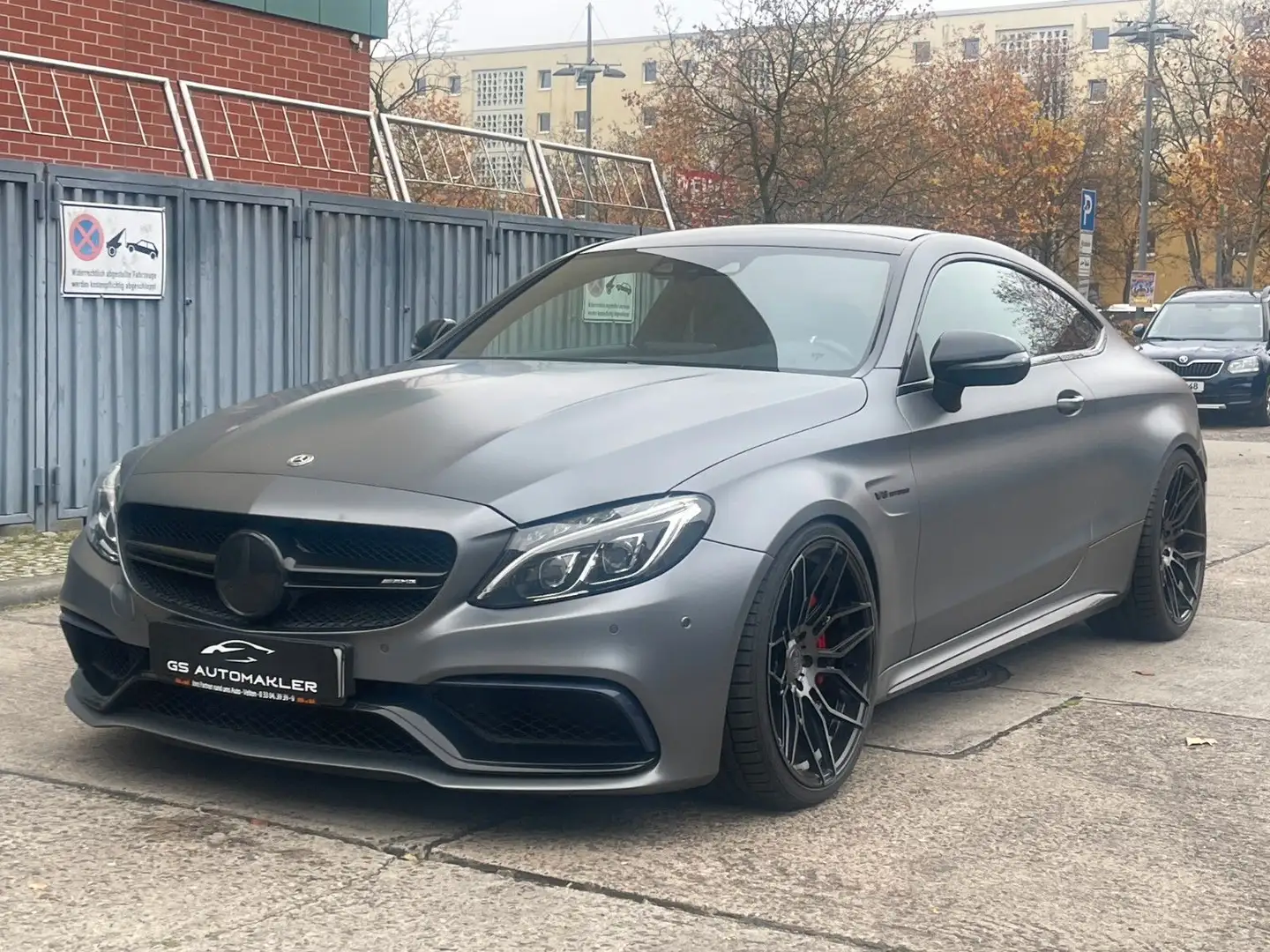 Mercedes-Benz C 63 AMG C 63S AMG Coupe Burmester Pano Magno Perf. AGA Grau - 2