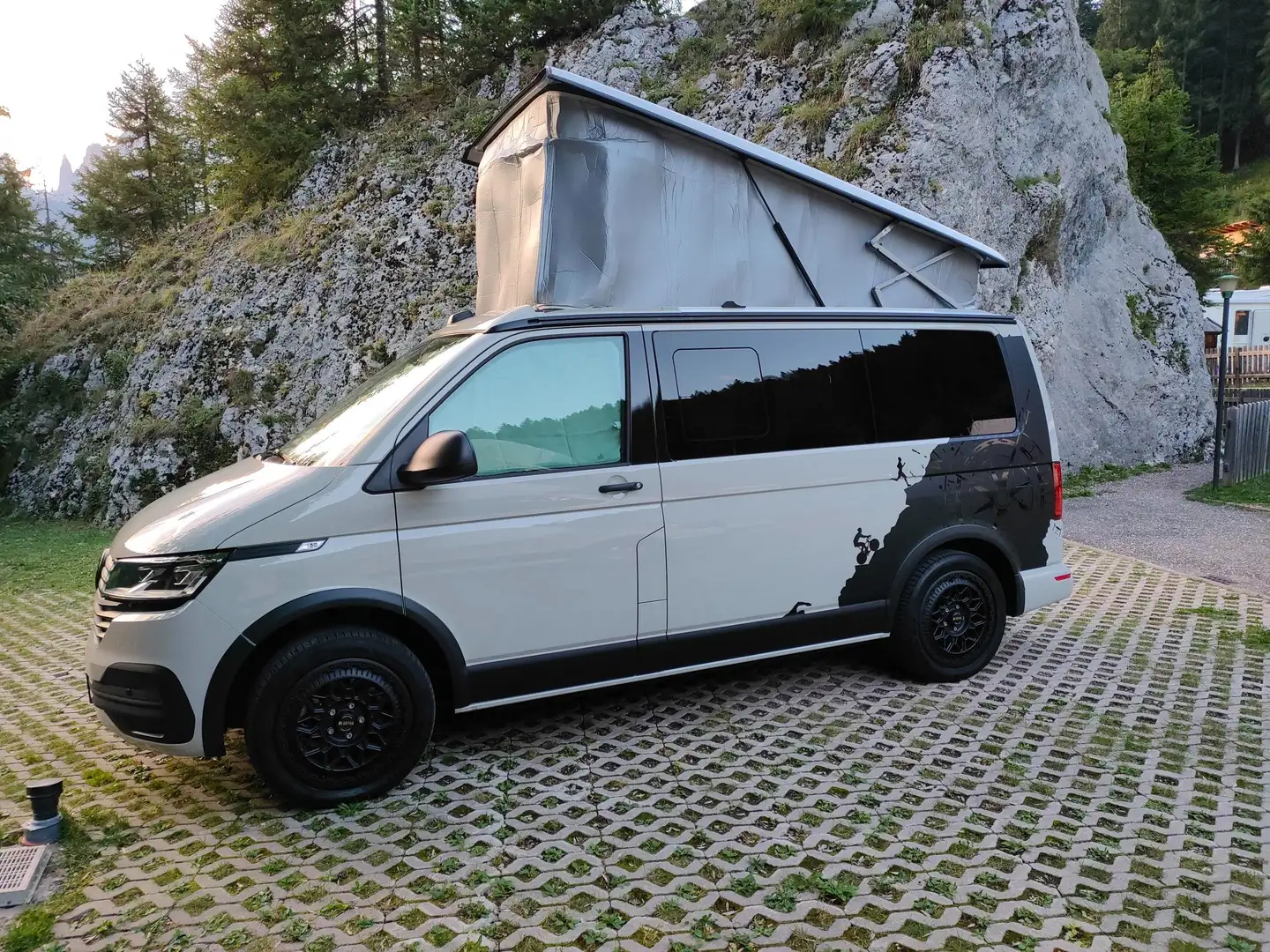Volkswagen T6.1 California BEACH CAMPER Beige - 1