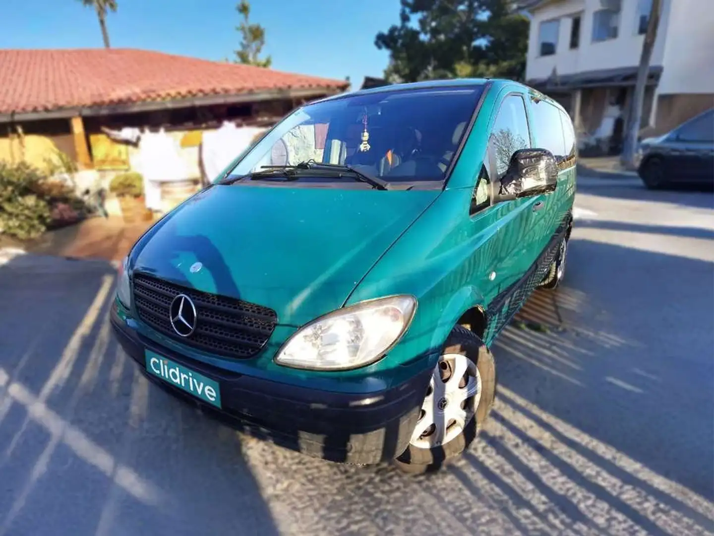 Mercedes-Benz Vito 111CDI L Larga Verde - 1