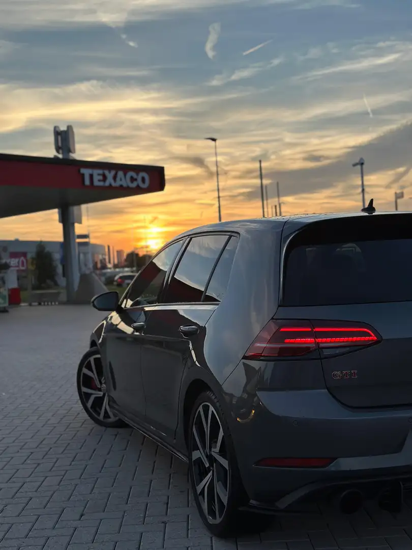 Volkswagen Golf GTI Golf 2.0 TSI GTI Perf. Сірий - 2