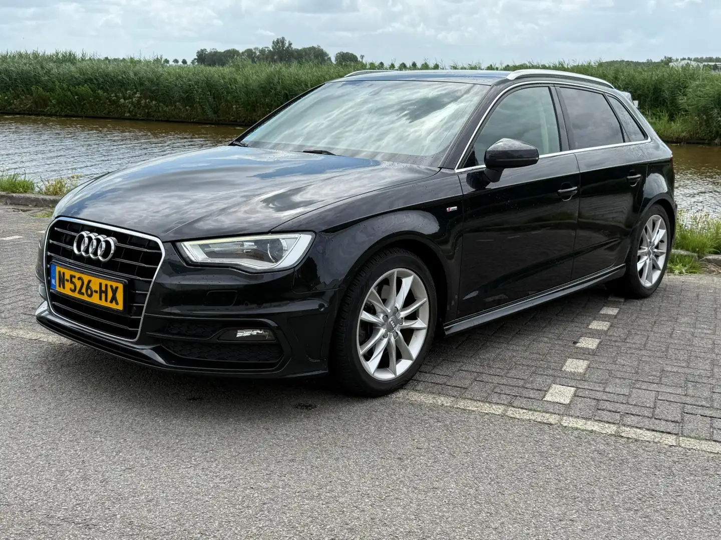 Audi A3 Sportback 1.8 TFSI Ambition Pro Line S Zwart - 2