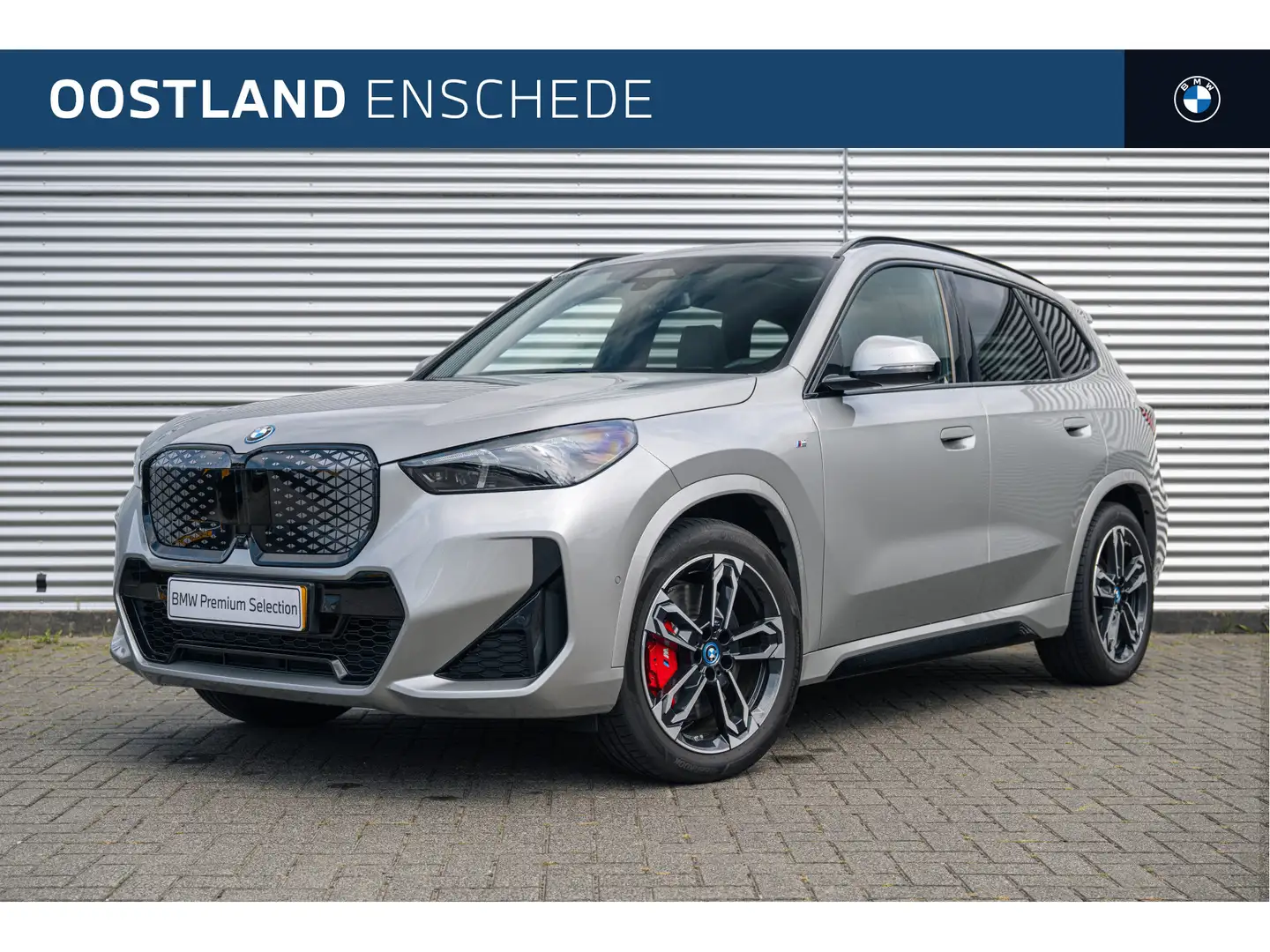 BMW iX1 eDrive20 High Executive M Sport / Panoramadak / Sp Argent - 1