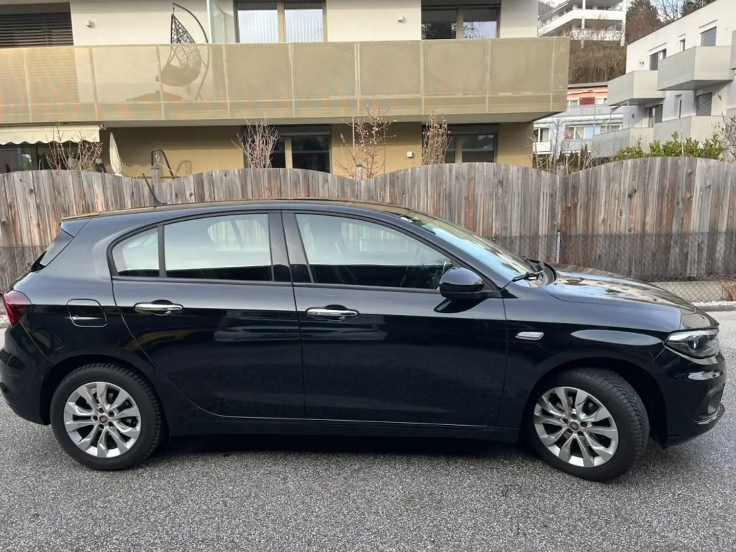 Fiat Tipo Tipo 1,4 T-Jet 120 Lounge Kombi Schwarz - 2