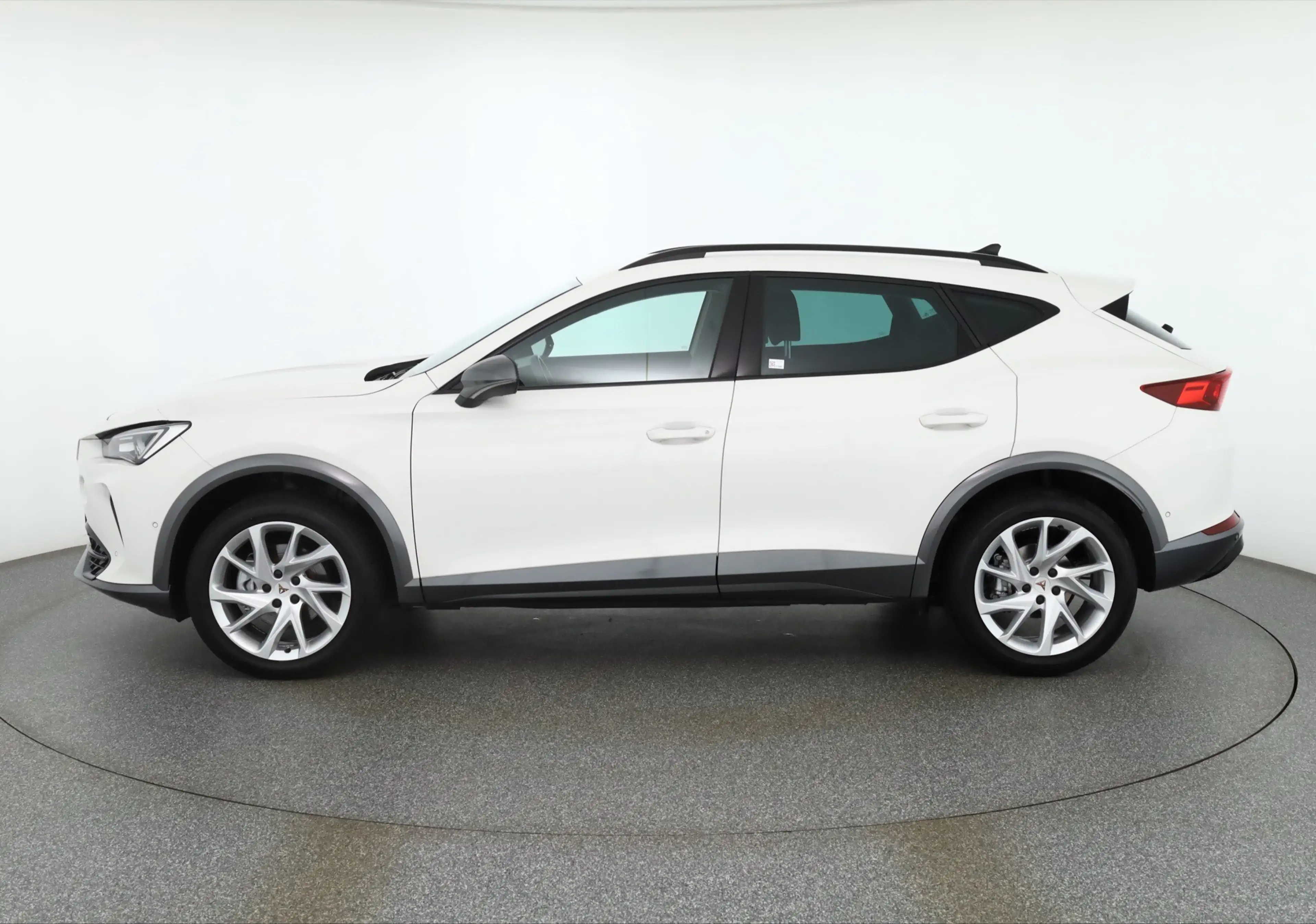 CUPRA Formentor 1.5 TSI DSG LED Navi ACC Keyless-Go — photo 2