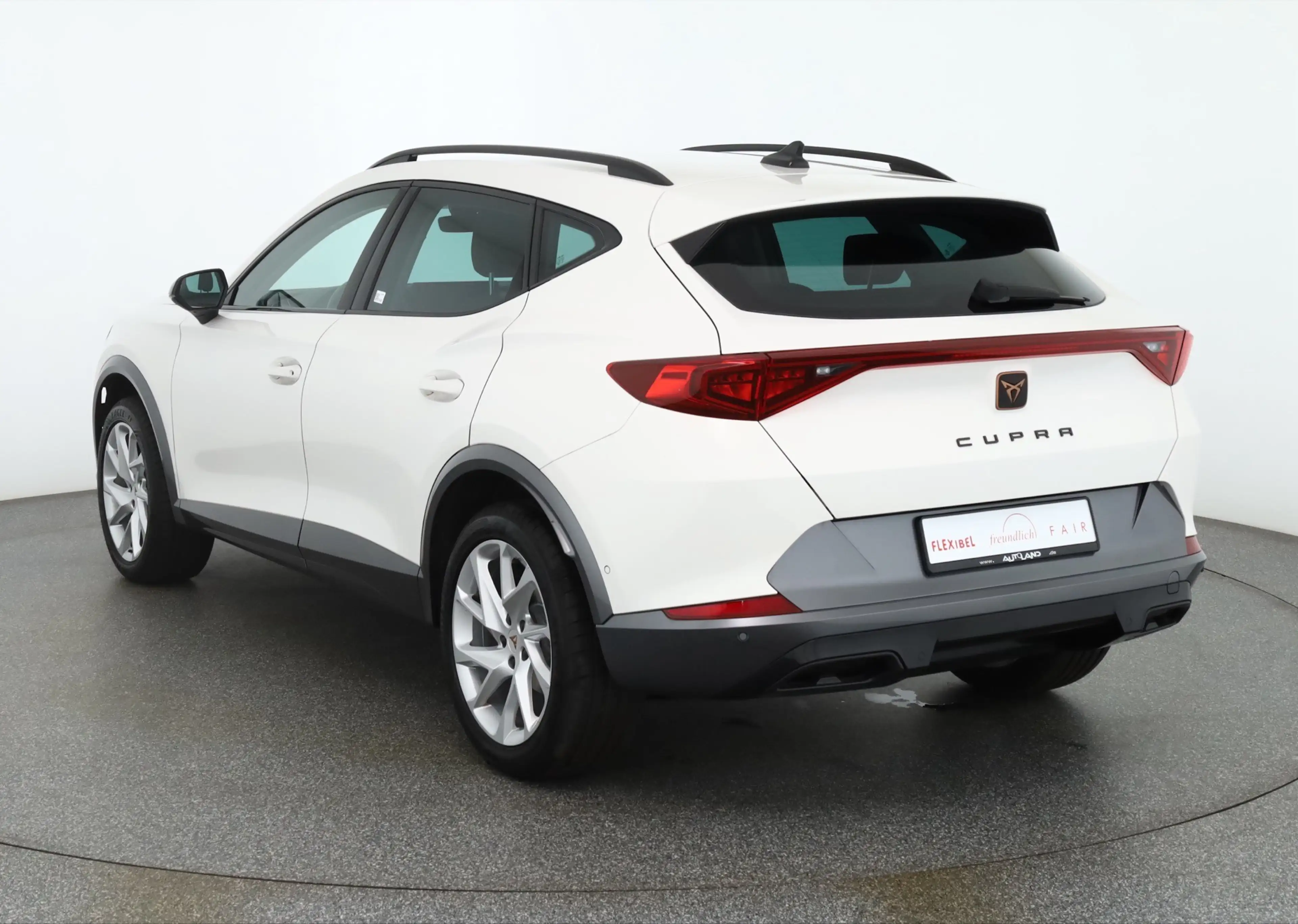 CUPRA Formentor 1.5 TSI DSG LED Navi ACC Keyless-Go — photo 3