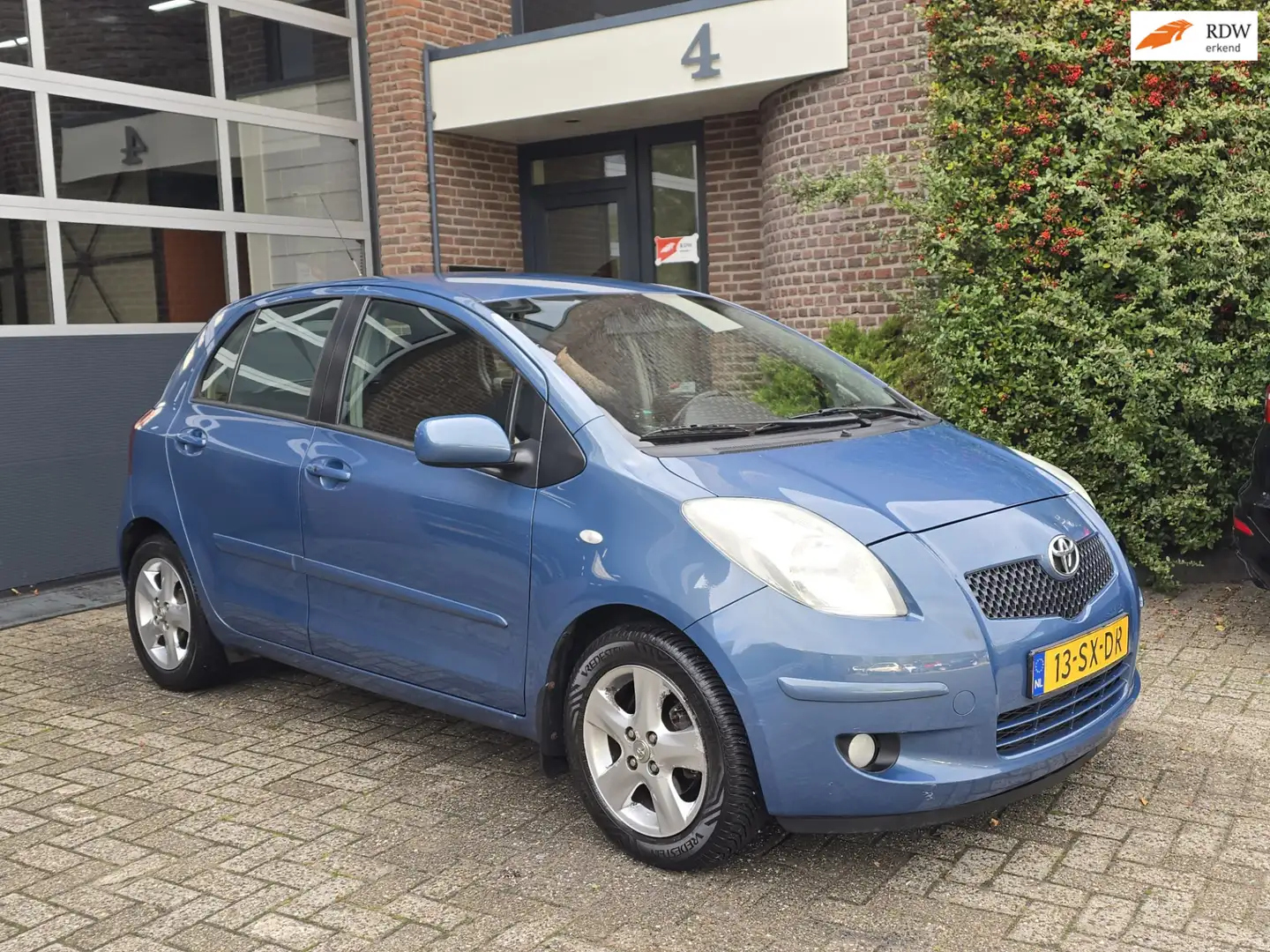 Toyota Yaris 1.3 VVTi Luna MMT|Automaat |Keyless |Clima Grijs - 1