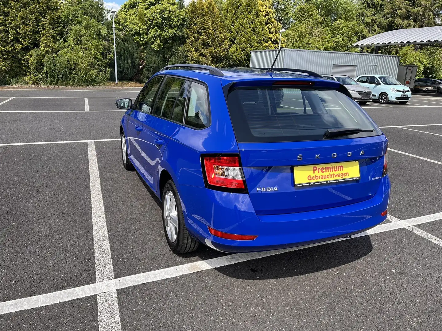 Skoda Fabia 1,0 MPI Combi Ambition Klima DAB+ Blau - 2