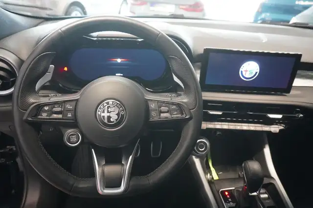 Alfa Romeo Tonale view 11