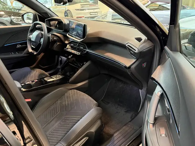 Peugeot 2008 view 15