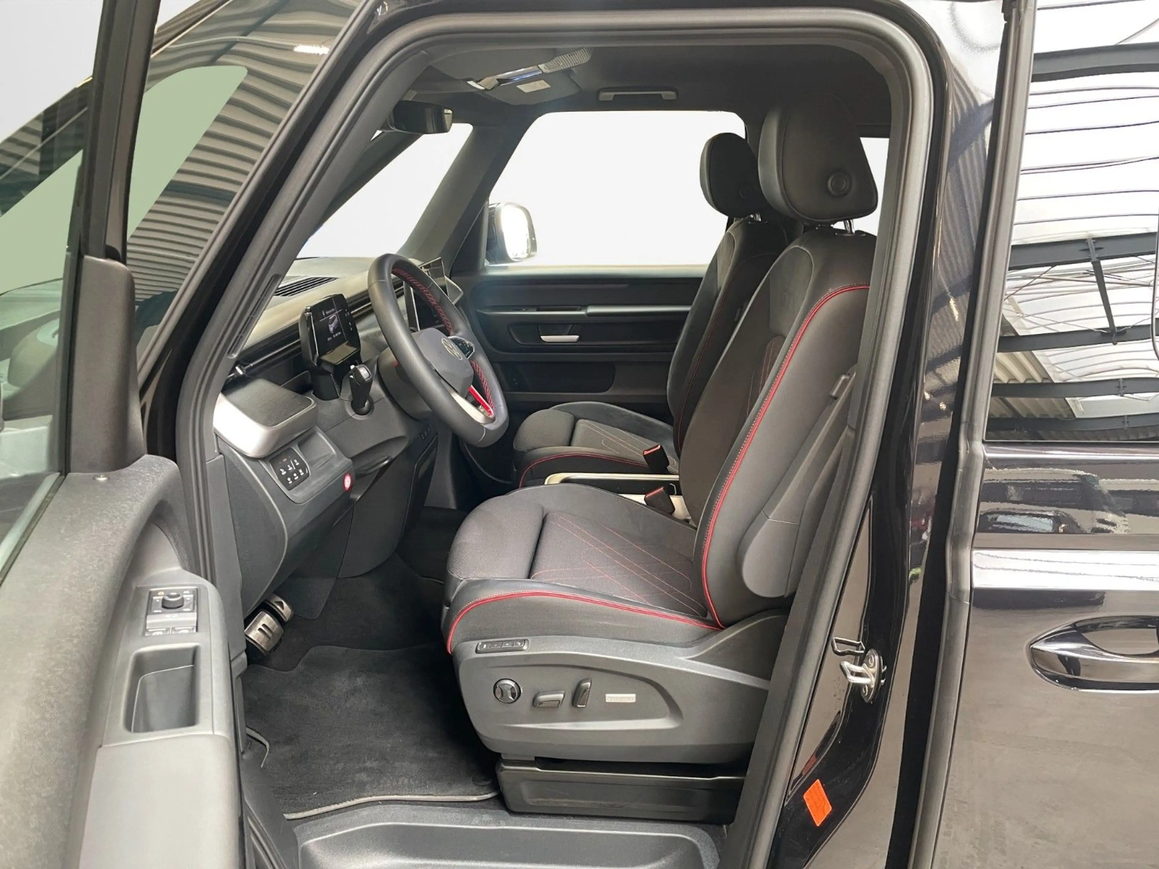 Volkswagen ID. Buzz 250 kW GTX LR 4M 360° AHK ACC HuD H/K — photo 11