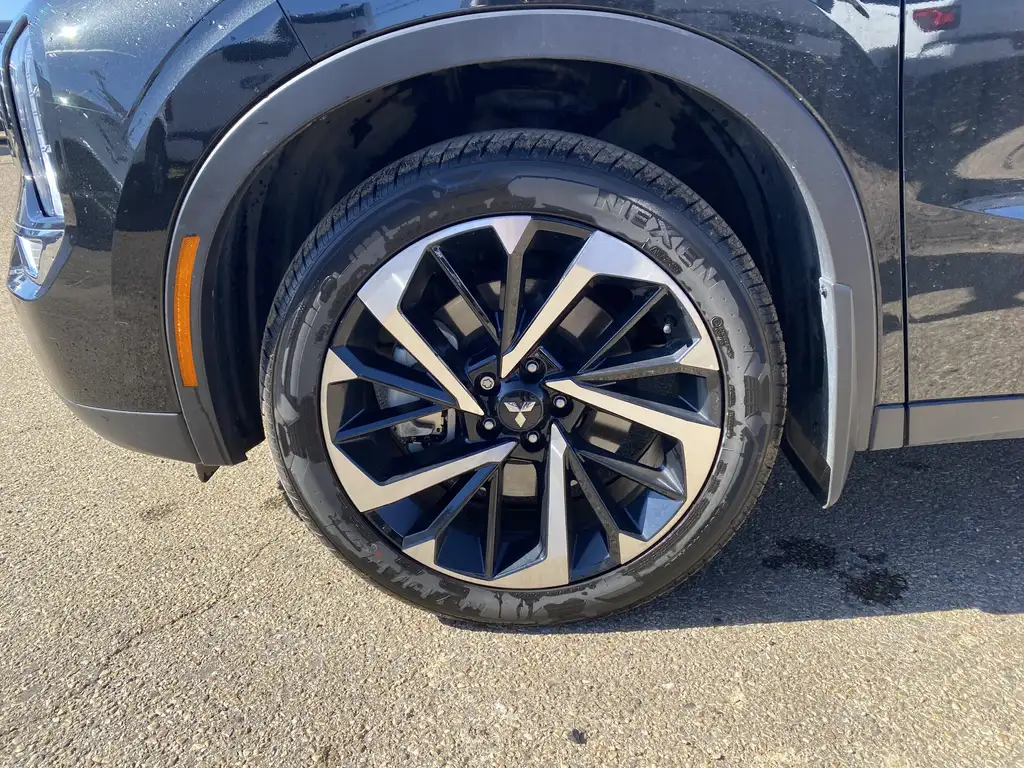 2024 Mitsubishi Outlander SE — photo 4