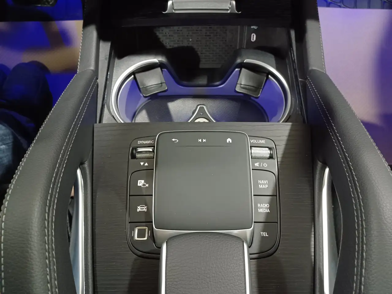 Mercedes-Benz GLE снимка Mercedes-Benz GLE