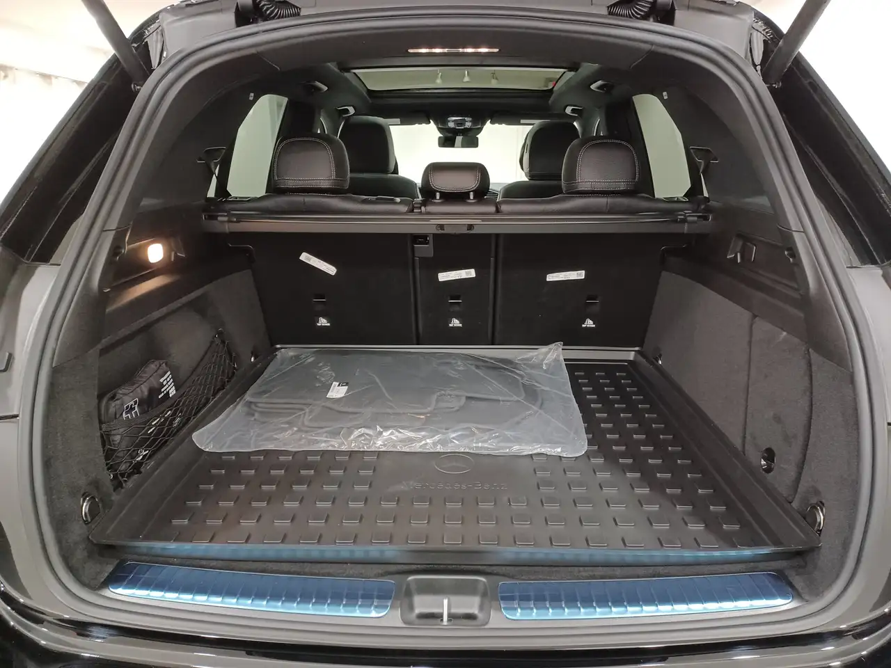 Mercedes-Benz GLE снимка Mercedes-Benz GLE