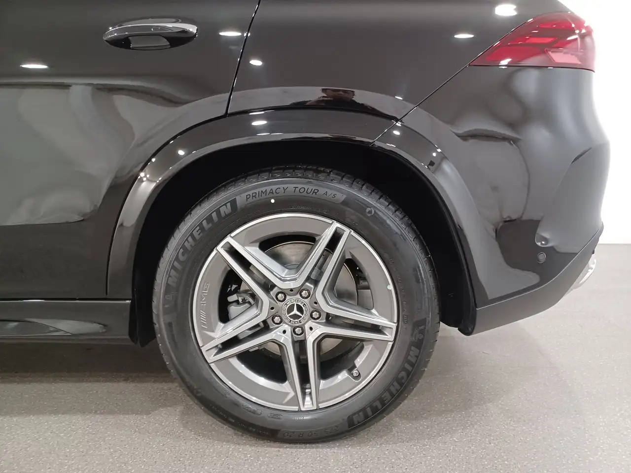 Mercedes-Benz GLE снимка Mercedes-Benz GLE