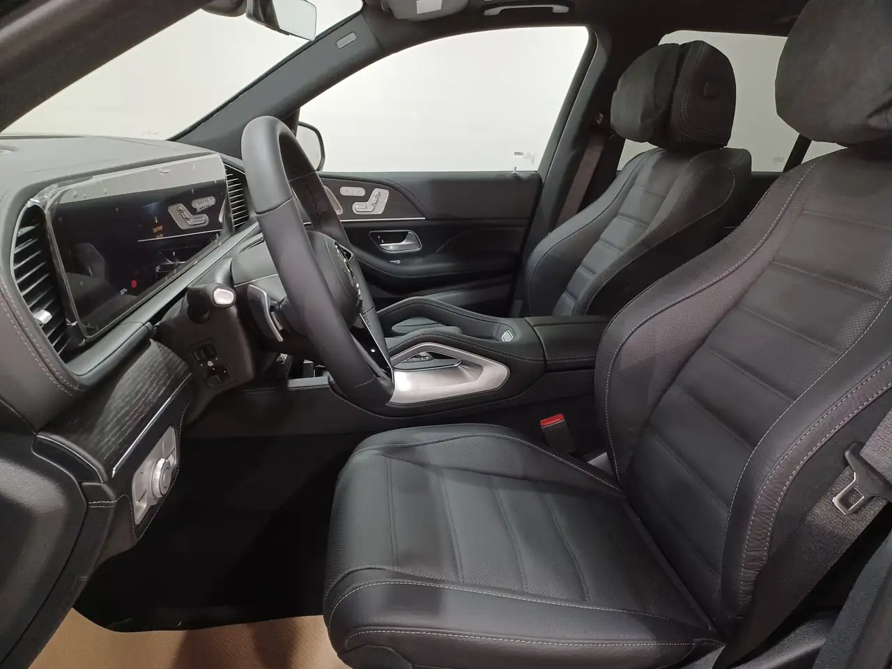 Mercedes-Benz GLE снимка Mercedes-Benz GLE