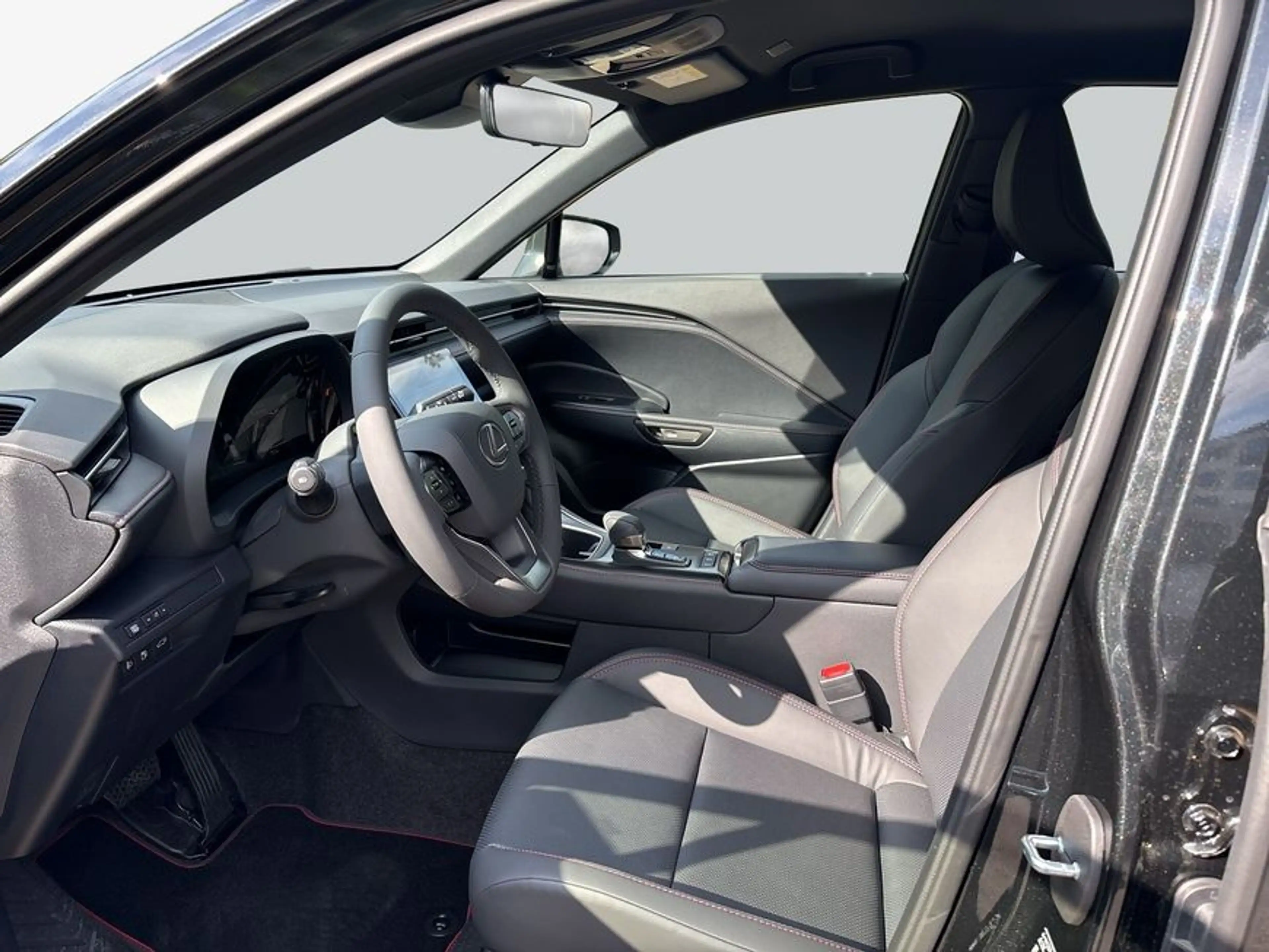 Lexus LBX FWD Elegant Black Edition Totwinkel-Assistent — photo 9