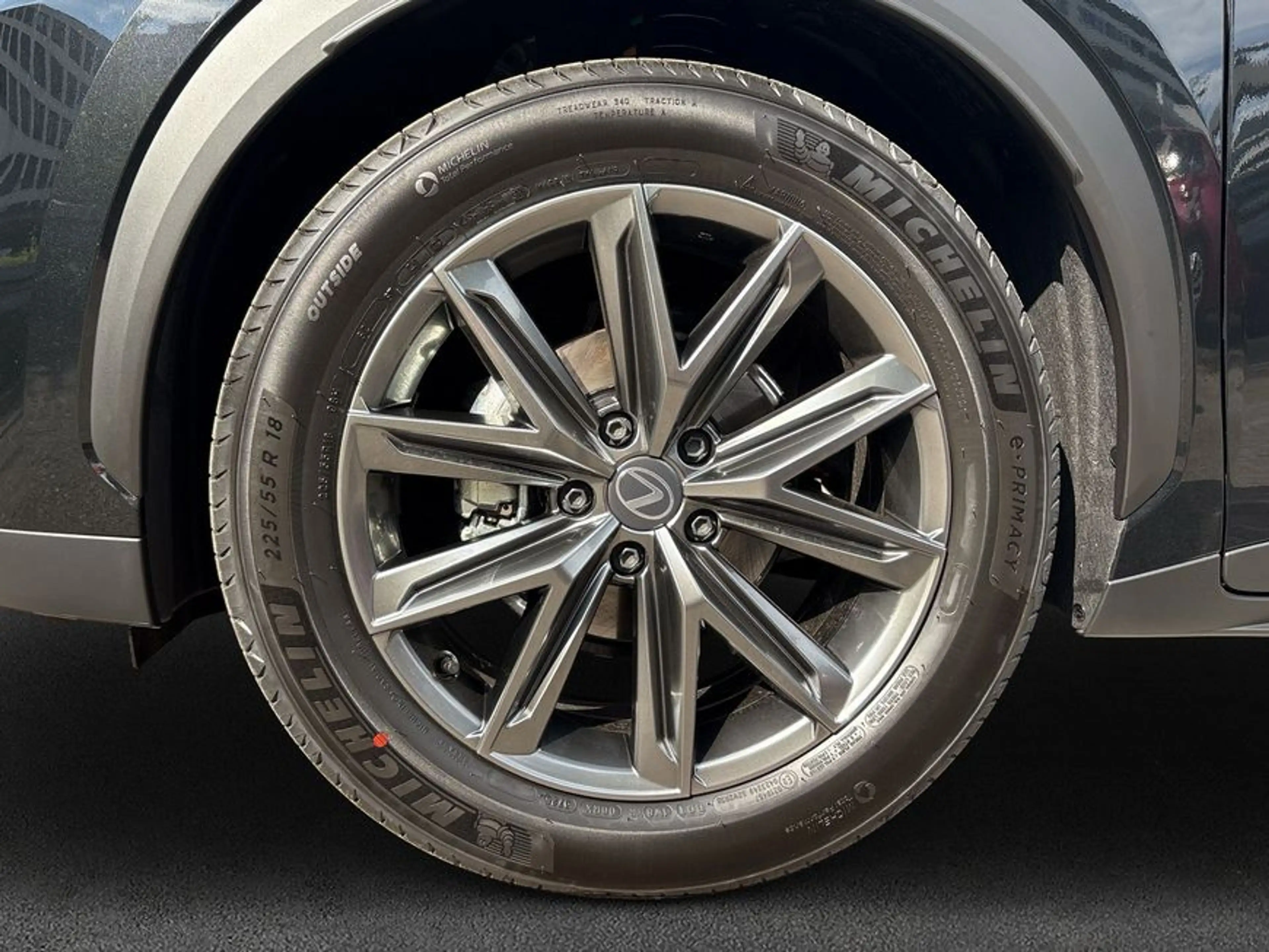 Lexus LBX FWD Elegant Black Edition Totwinkel-Assistent — photo 7