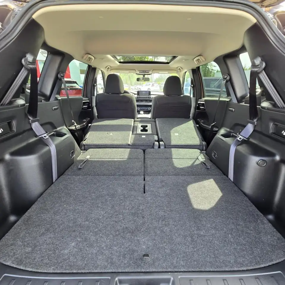 Mitsubishi Outlander снимка Mitsubishi Outlander