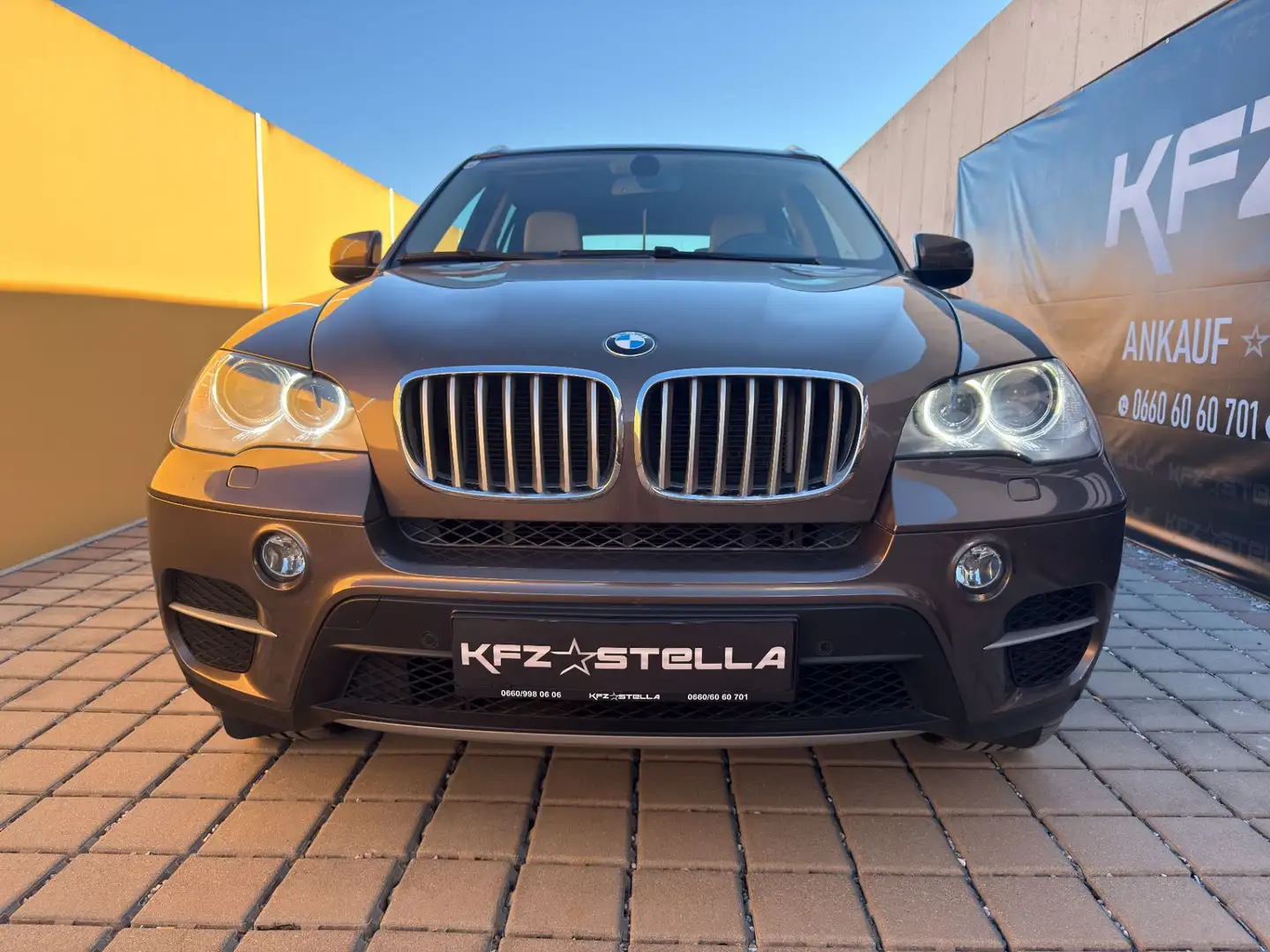 BMW X5 xDrive30d 7 Sitze E70 LCI Facelift / Leder / Navi Bronze - 2