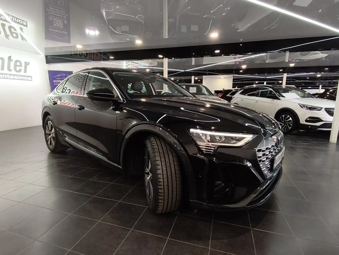 Audi Q8 Advanced 50 quattro Negro - 2