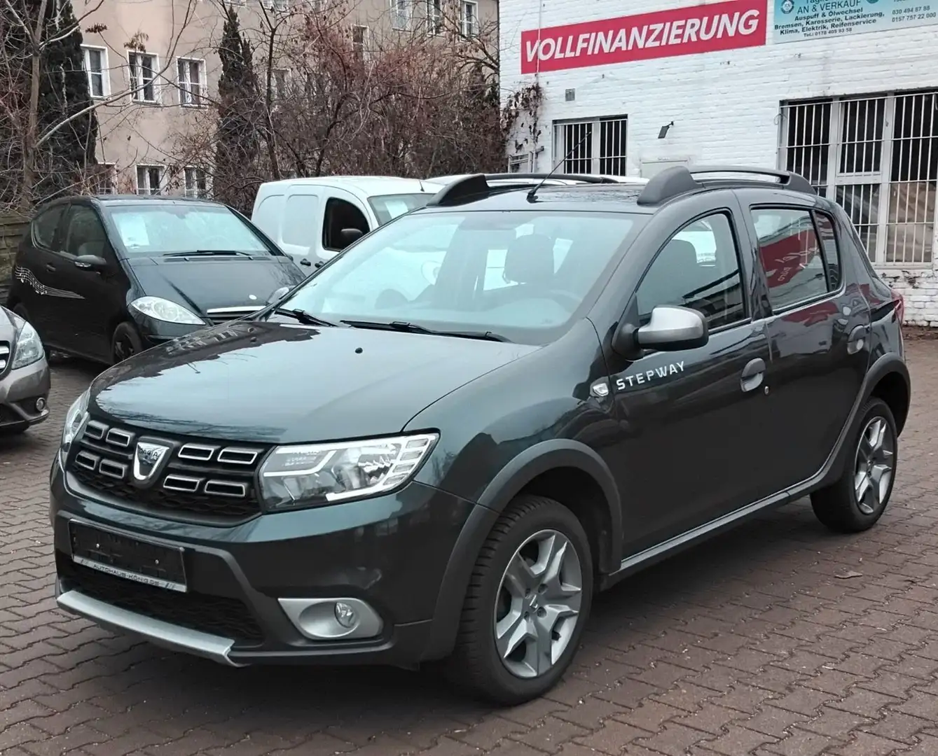 Dacia Sandero II Stepway Essential Grau - 1