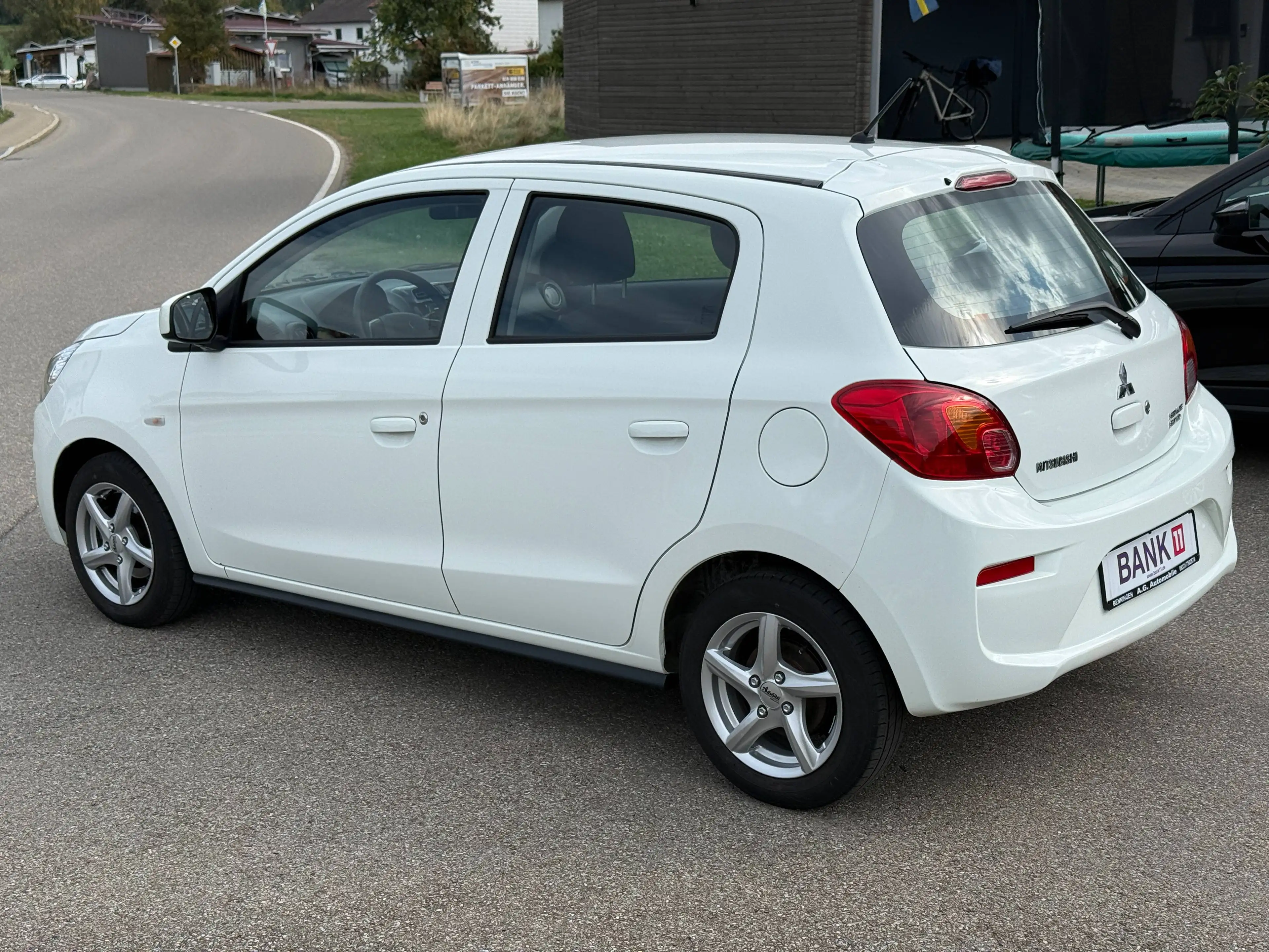 Mitsubishi Space Star +Garantie 8-fach Service NEU TÜV 07/28 — photo 5