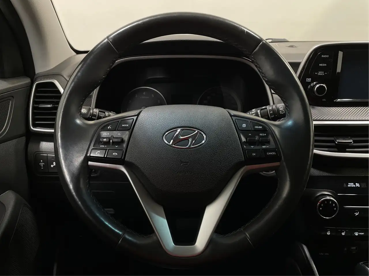 Hyundai TUCSON снимка Hyundai TUCSON